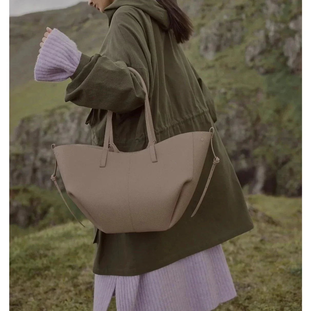 Amaréa / Bolso elegante y funcional para mujer