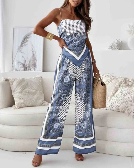 Moira / Conjunto de Dos Piezas con Top de Tirantes y Pantalones Estampados