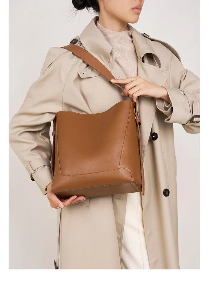 Marita / Bolso Urbano de Gran Capacidad
