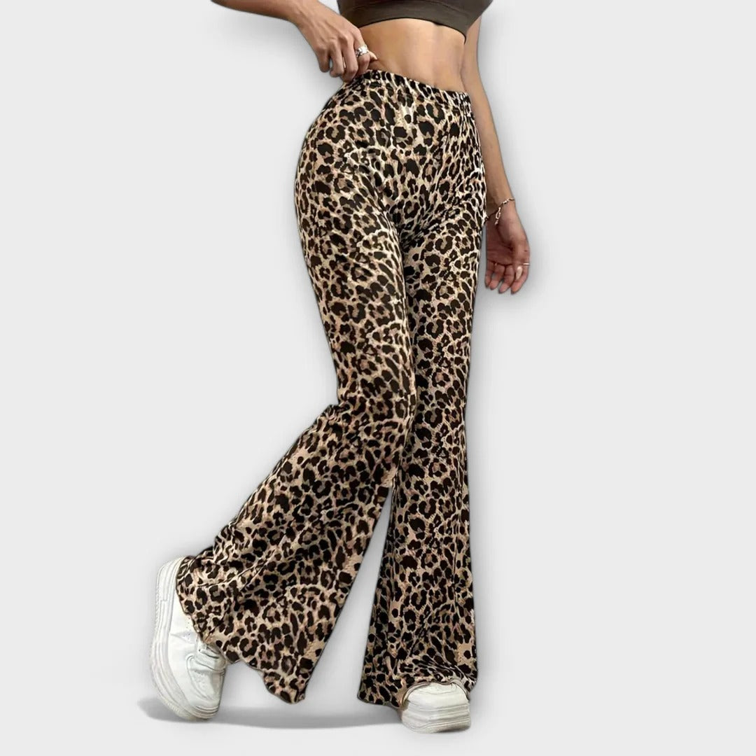 Leandra / Pantalones corte bota con estampado de leopardo
